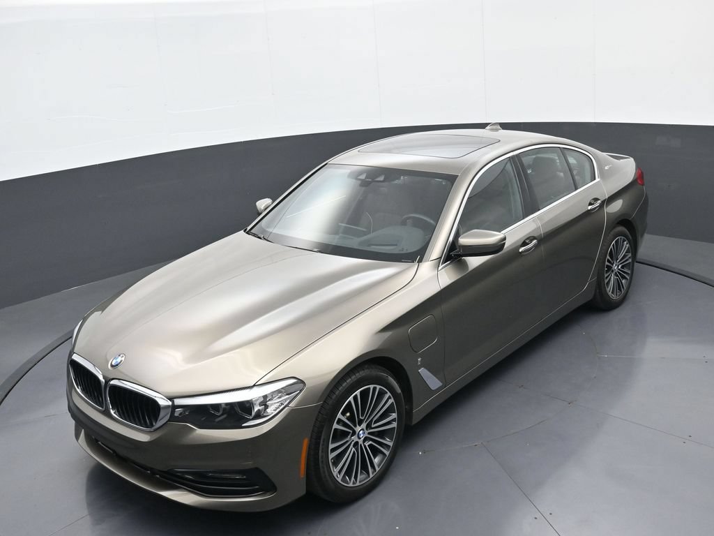 Used 2018 BMW 530e xDrive AWD/4WD image 32