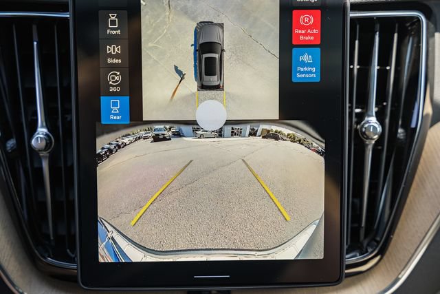 New 2027 Volvo XC60 B5 Plus AWD/4WD image 44