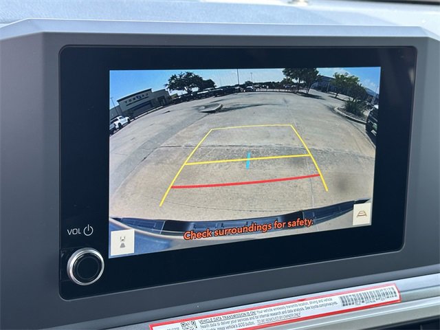 Certified 2025 Toyota Tacoma SR5 image 18