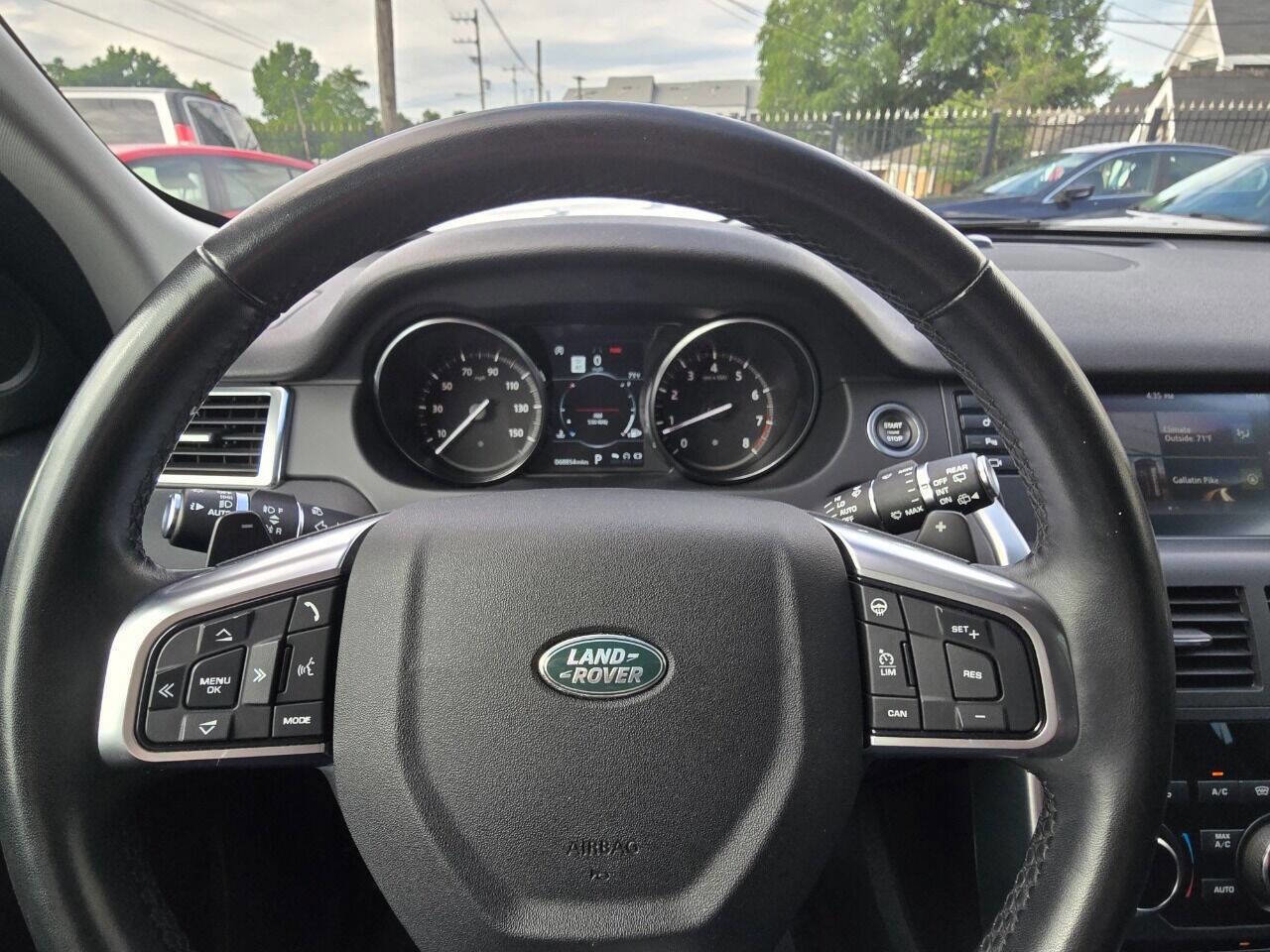 Used 2019 Land Rover Discovery Sport HSE image 28