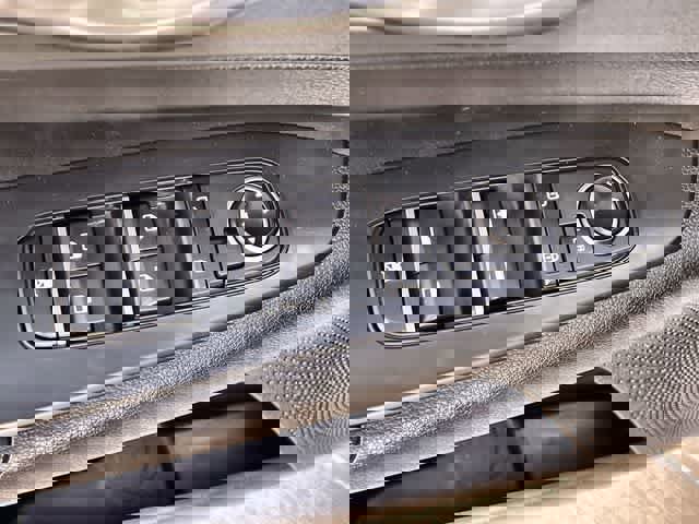 Used 2021 Kia Forte LXS image 29