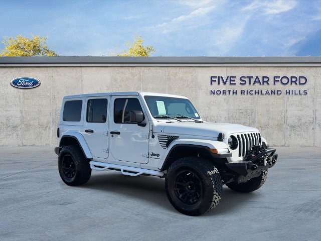 Used 2023 Jeep Wrangler Unlimited Sahara AWD/4WD image 2