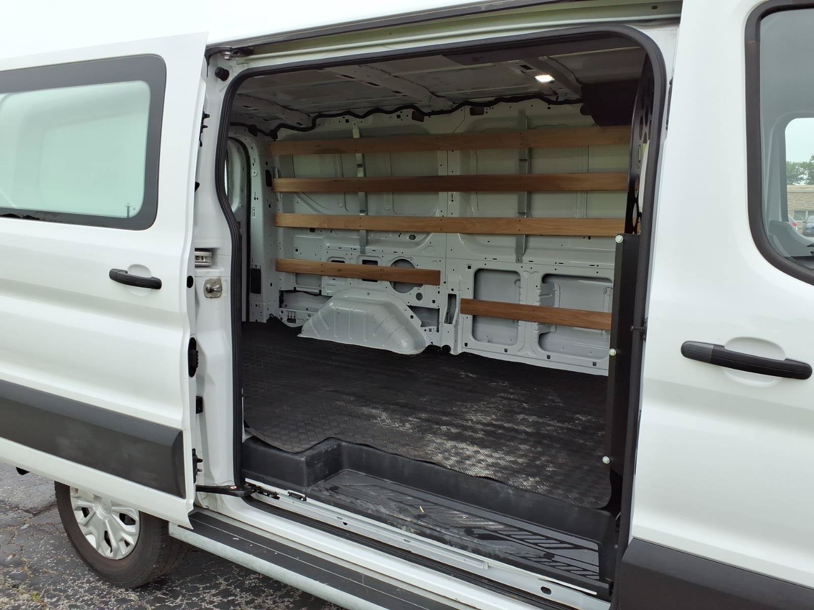 Used 2025 Ford Transit 250 Low Roof w/ Exterior Upgrade Package RWD image 10