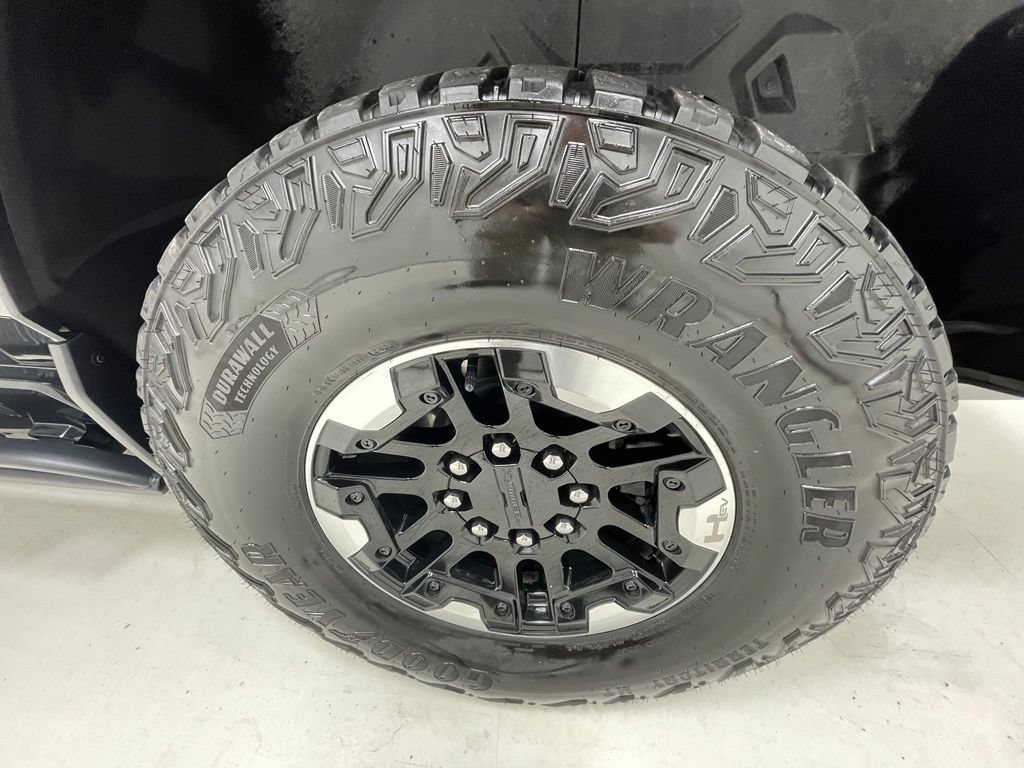 Used 2023 GMC Hummer EV Edition 1 AWD/4WD image 11