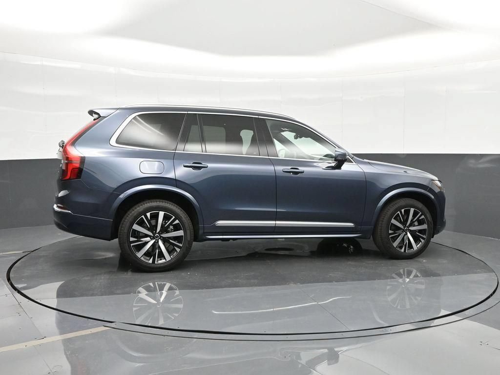 New 2026 Volvo XC90 B6 Core AWD/4WD image 4