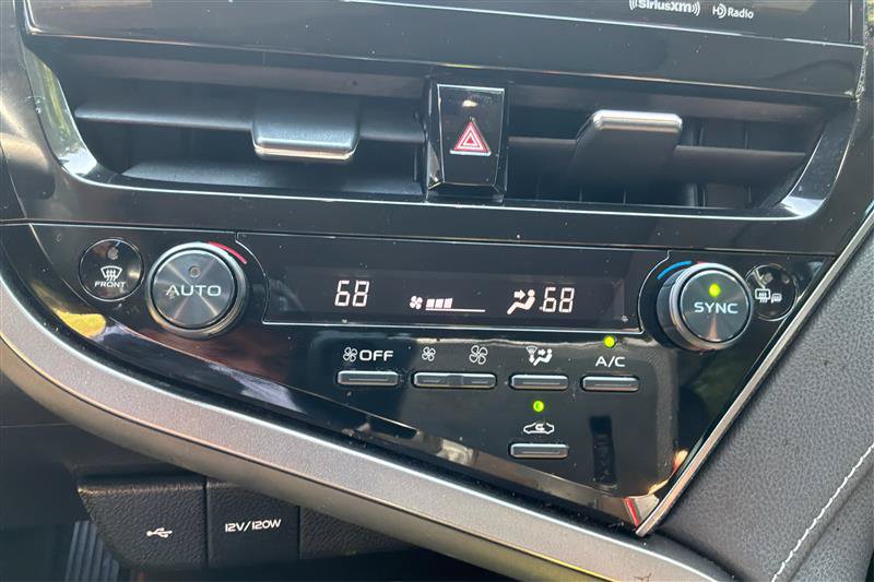 Used 2022 Toyota Camry XSE FWD image 30