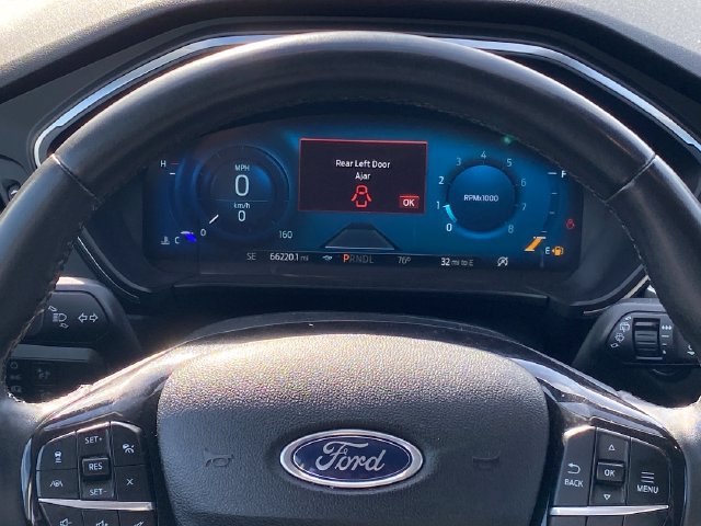 Used 2022 Ford Escape Titanium AWD/4WD image 9