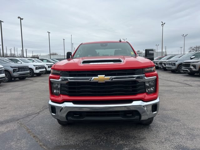 Used 2024 Chevrolet Silverado 2500 LT AWD/4WD image 8