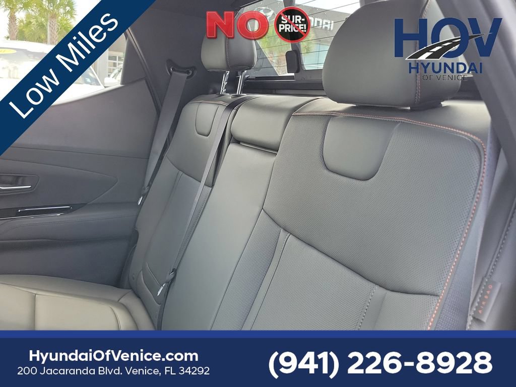 Certified 2024 Hyundai Santa Cruz Limited AWD/4WD image 15