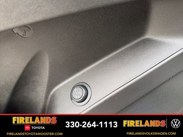 Used 2023 Chevrolet Equinox LT image 16