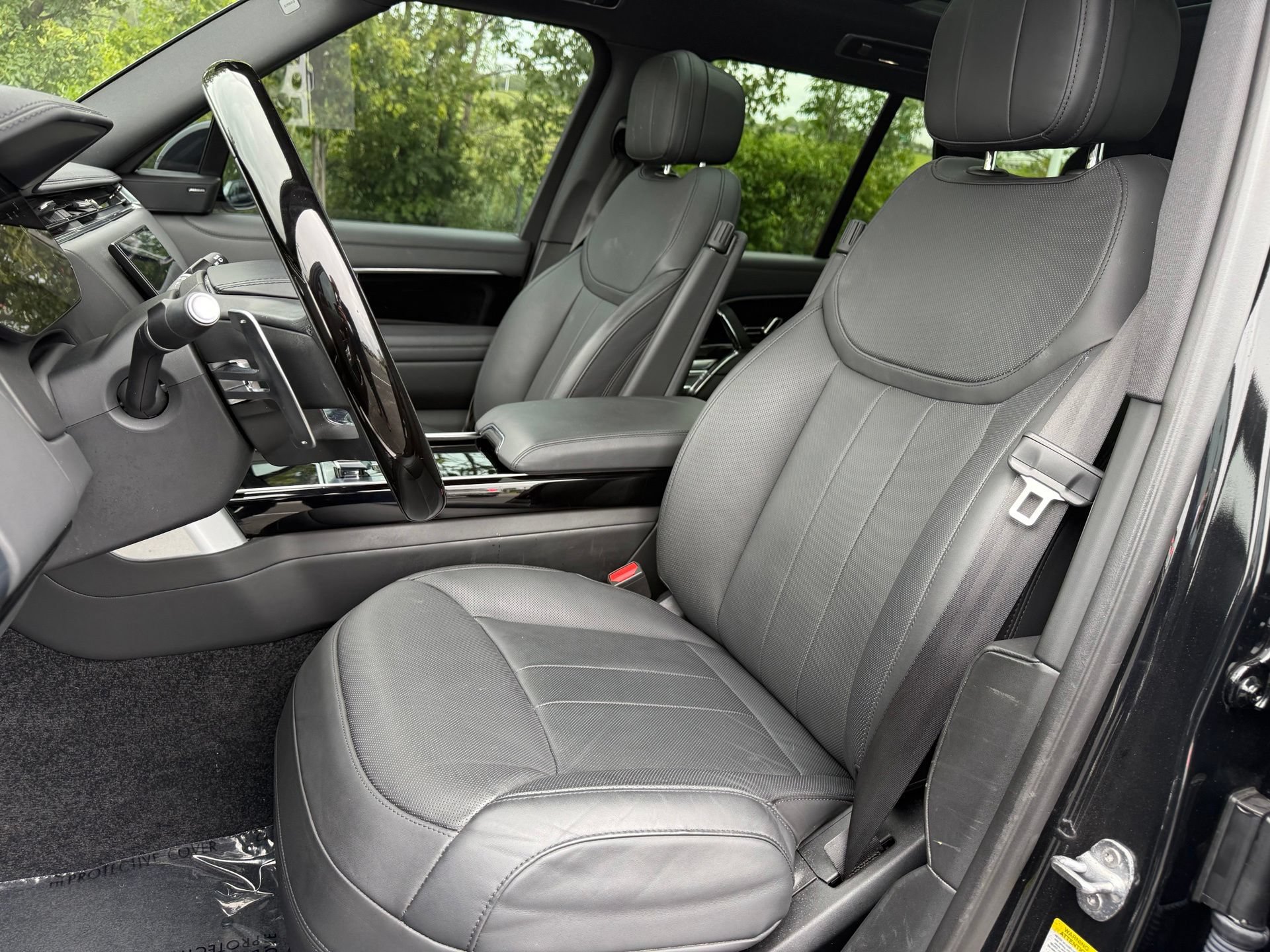 Certified 2023 Land Rover Range Rover SE AWD/4WD image 19