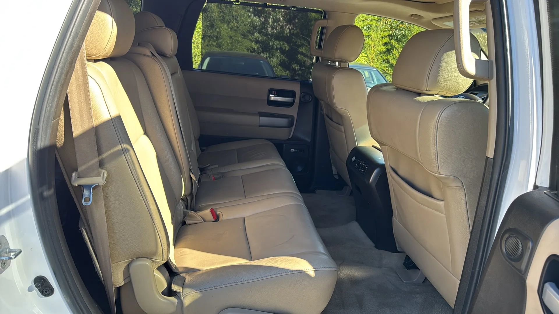 Used 2011 Toyota Sequoia Limited image 13