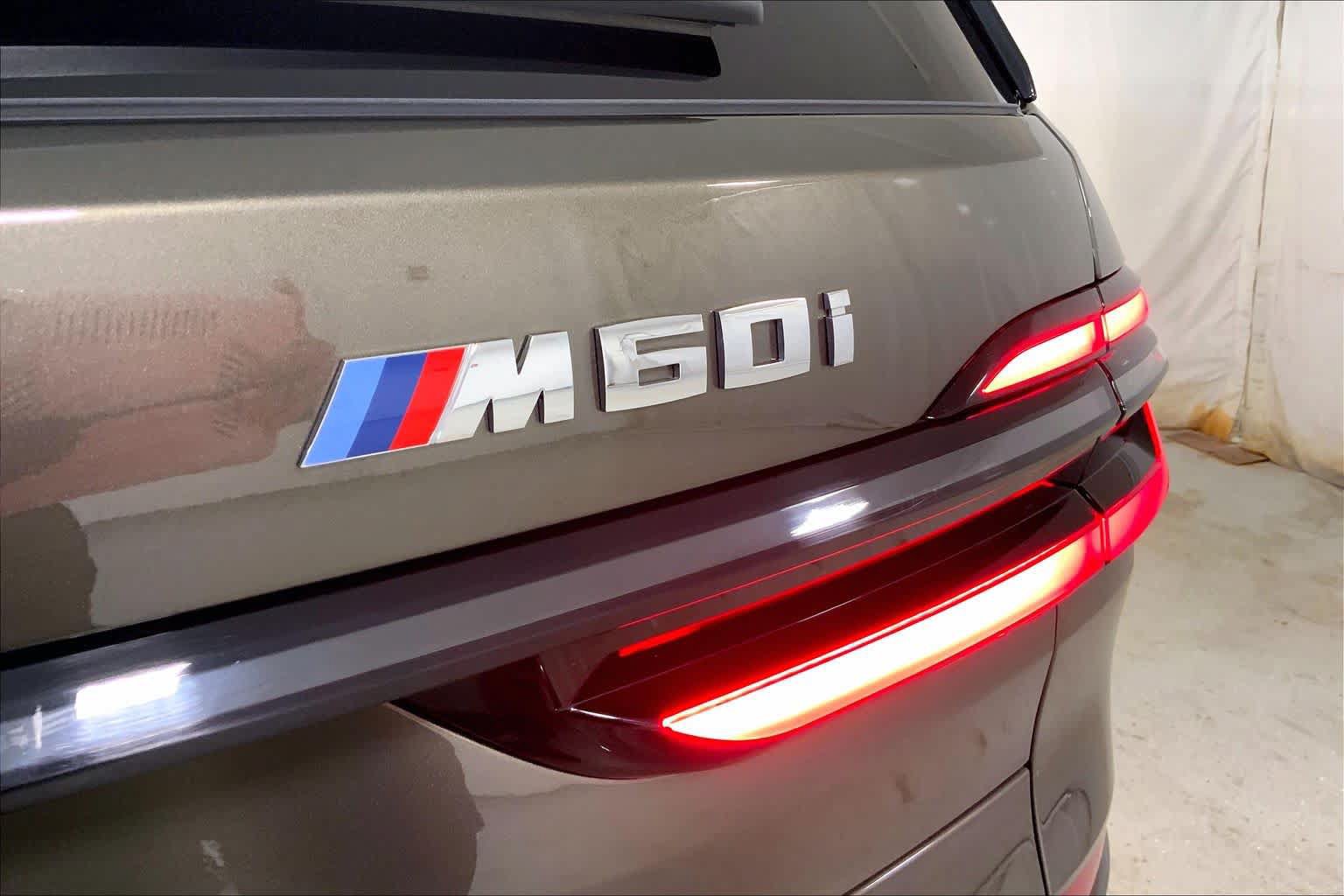 Used 2025 BMW X7 M60i AWD/4WD image 9