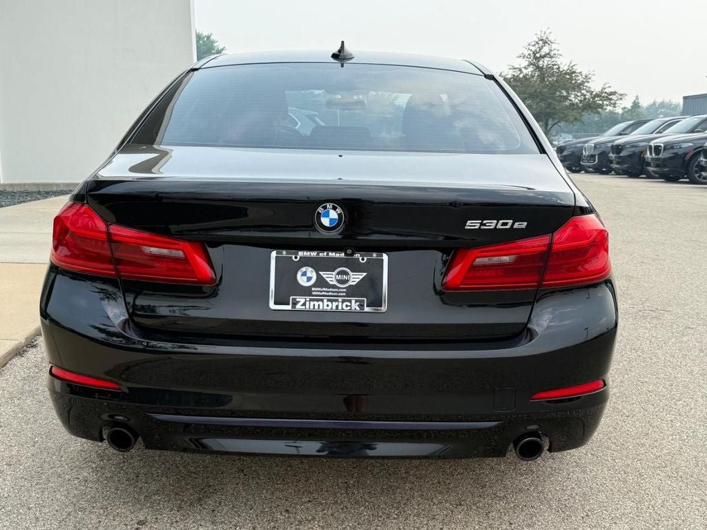 Used 2018 BMW 530e xDrive AWD/4WD image 4