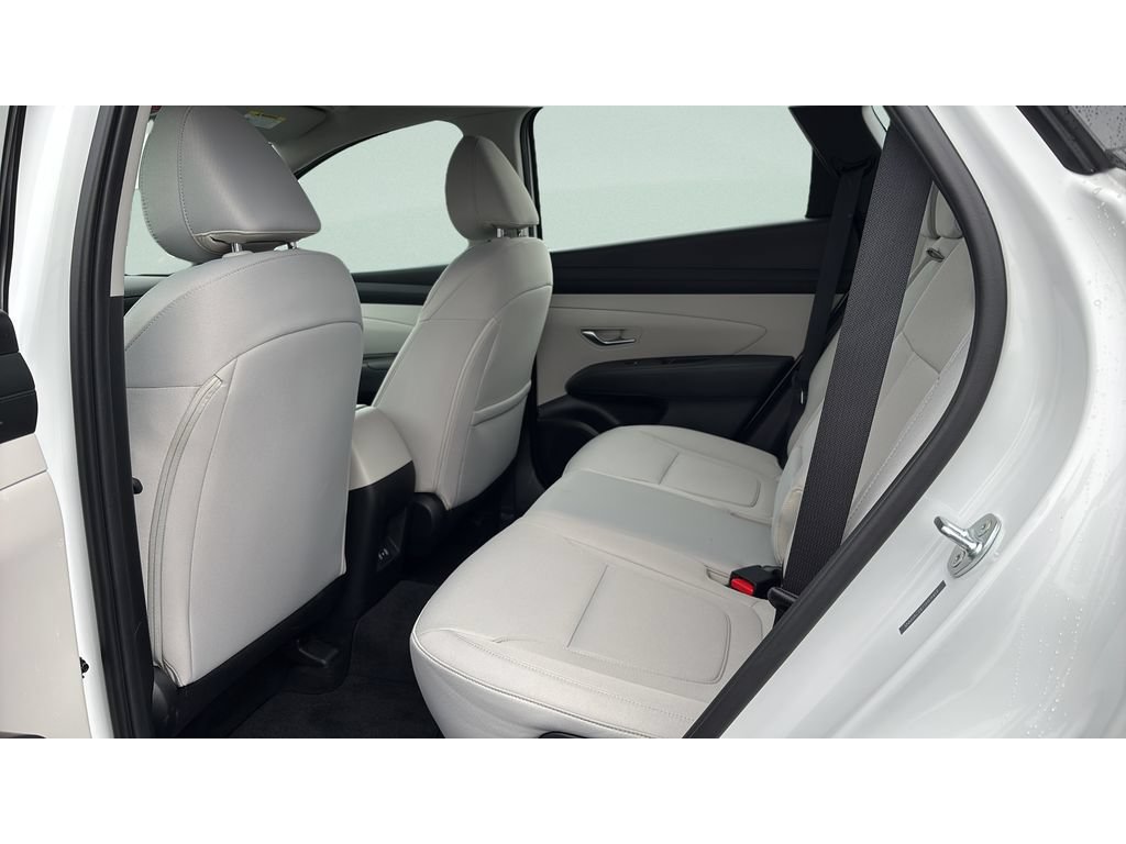 Certified 2025 Hyundai Tucson SE AWD/4WD image 18