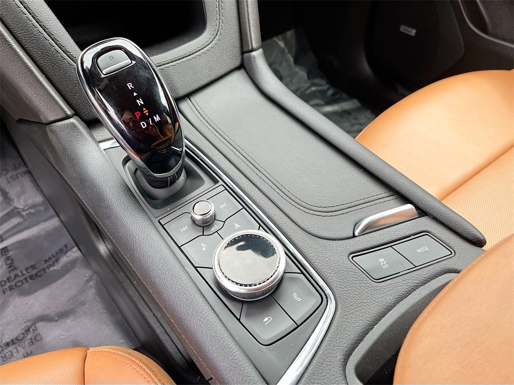 Used 2024 Cadillac XT5 Premium Luxury image 17