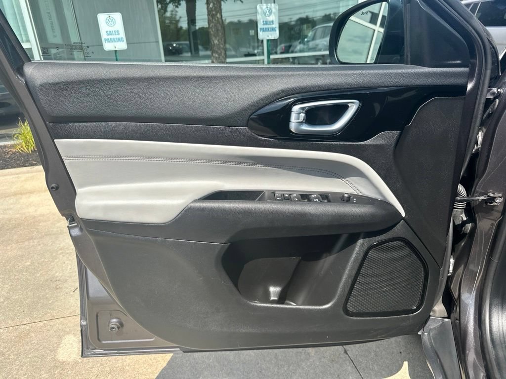 Used 2024 Jeep Compass Limited AWD/4WD image 13