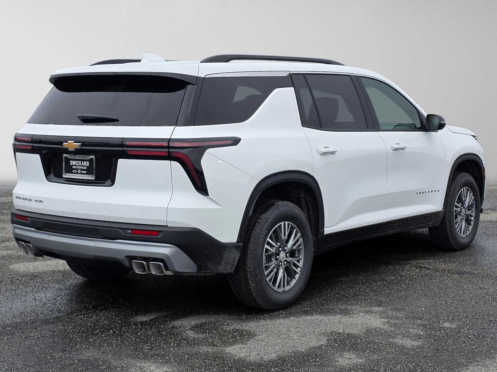 New 2027 Chevrolet Traverse LT AWD/4WD image 3