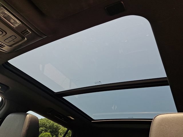 Used 2021 Chevrolet Tahoe LT AWD/4WD image 16