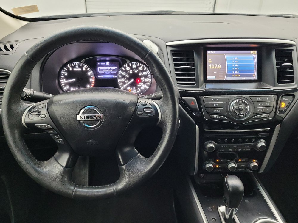 Used 2016 Nissan Pathfinder SV AWD/4WD image 22
