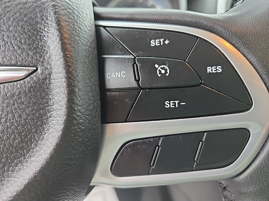 Certified 2023 Chrysler 300 Touring image 15