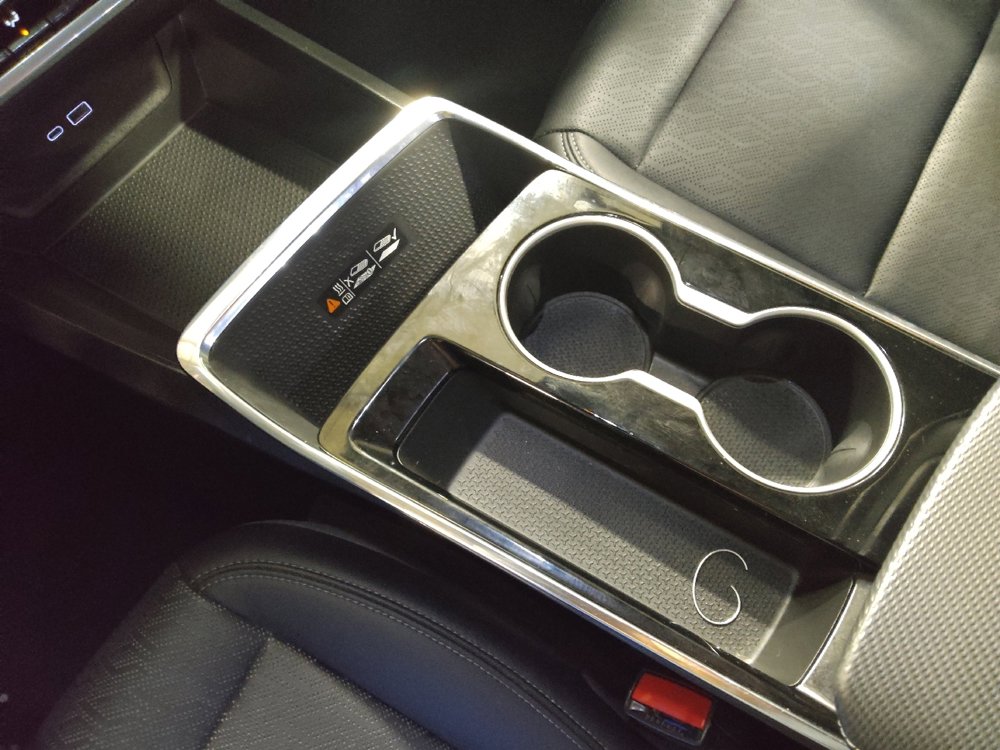 Used 2025 Chevrolet Equinox LT w/ Convenience Package II image 26