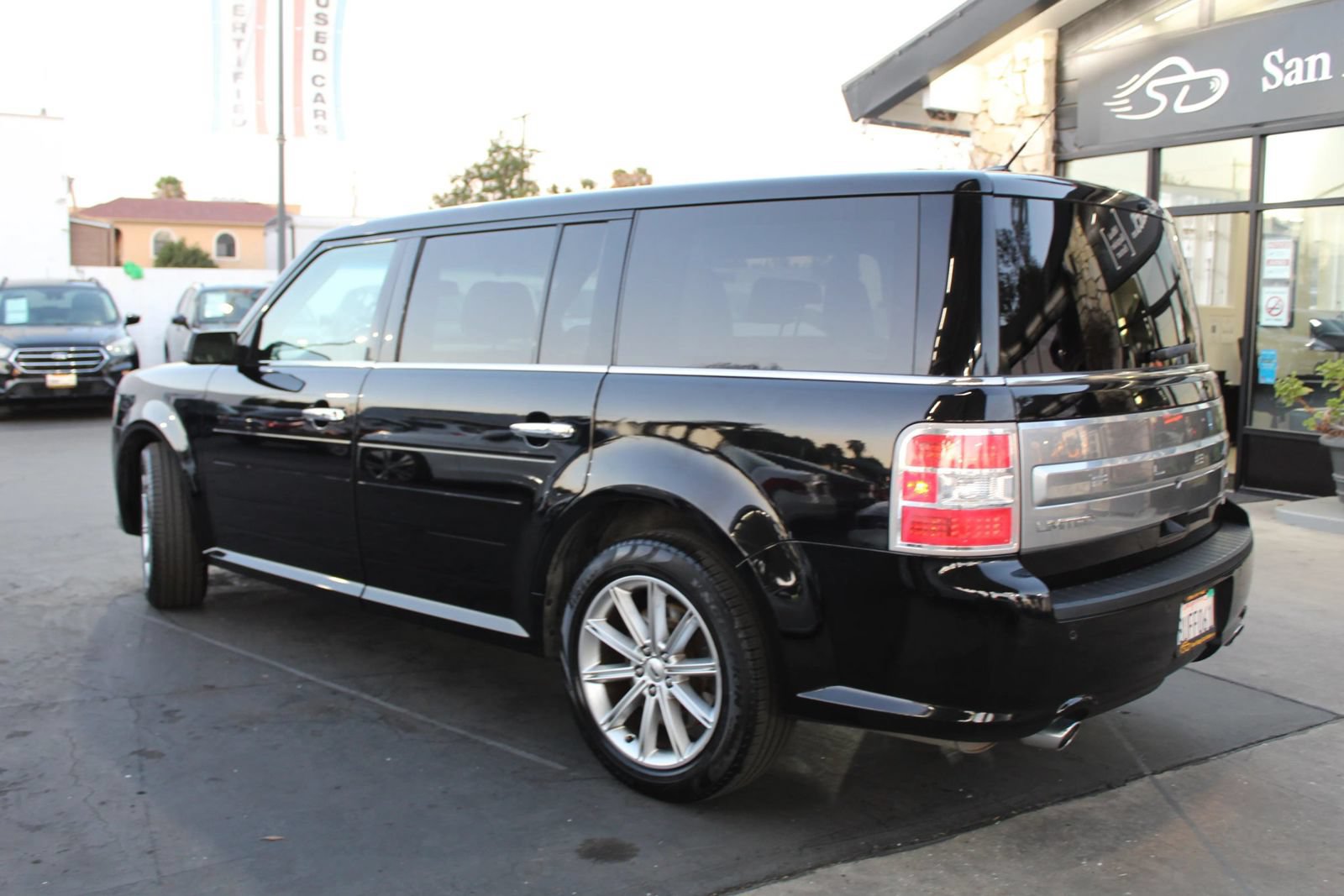 Used 2019 Ford Flex Limited AWD/4WD image 3