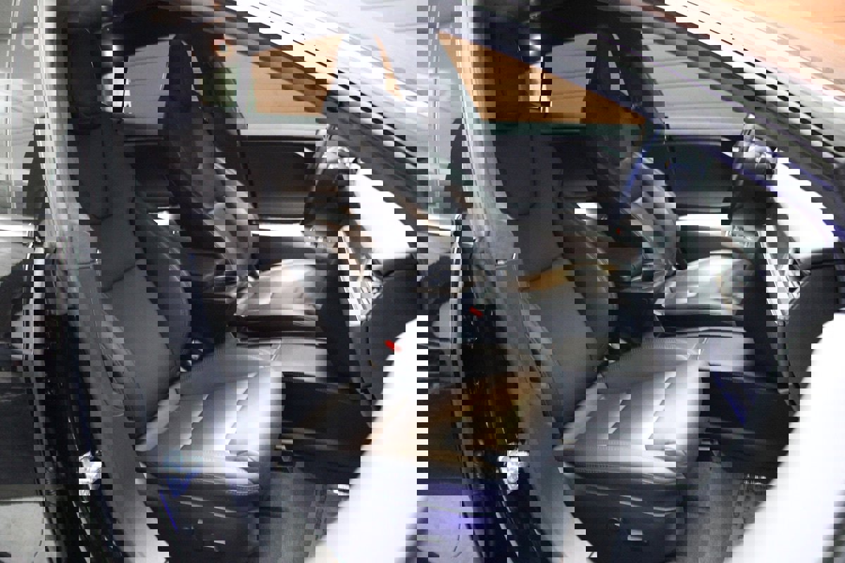 Used 2020 Tesla Model S Performance image 38