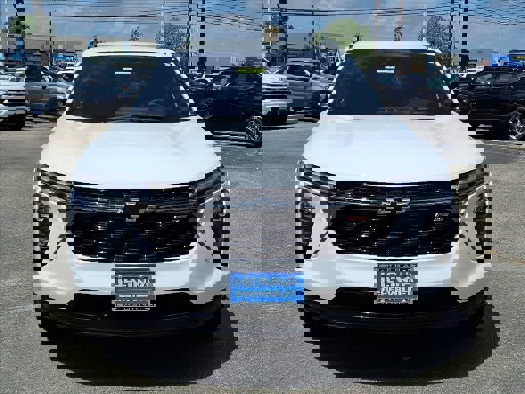 New 2026 Chevrolet Trax RS w/ Driver Confidence Package video 2