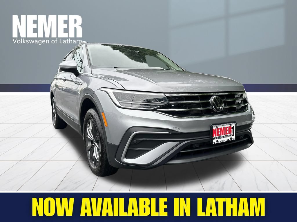 Certified 2024 Volkswagen Tiguan SE AWD/4WD image 5