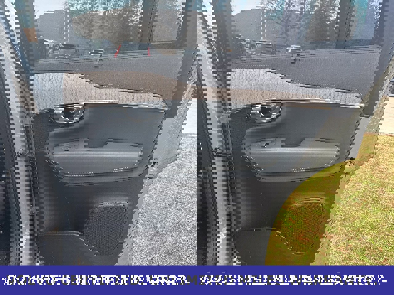 Certified 2024 Volvo XC90 B6 Ultimate w/ Lounge Package image 18