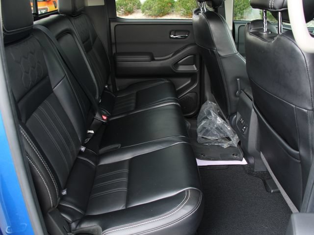 Certified 2024 Nissan Frontier SL w/ Technology Package AWD/4WD image 30