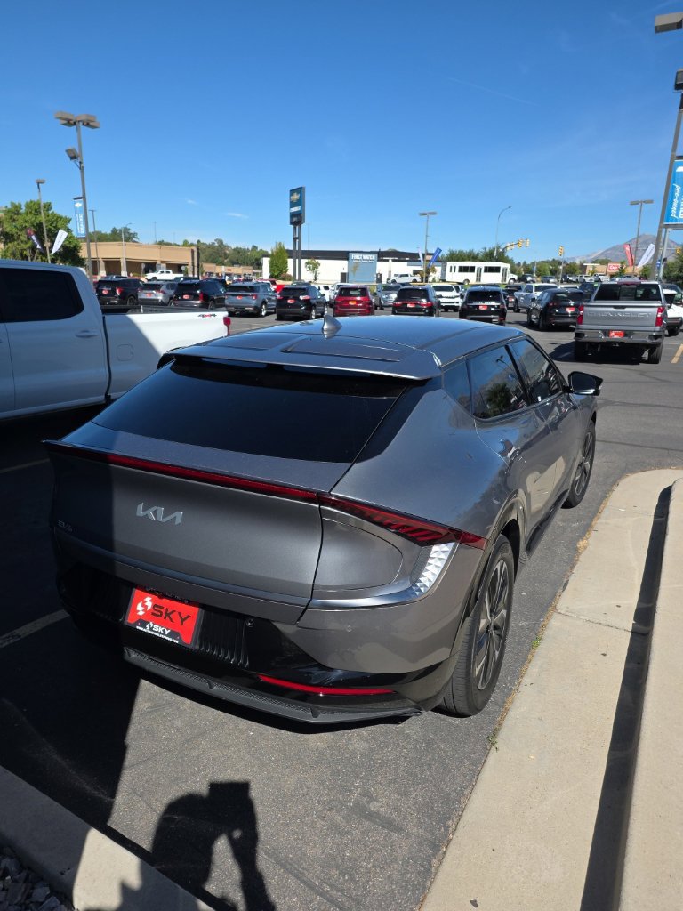 Used 2023 Kia EV6 Wind AWD/4WD image 9