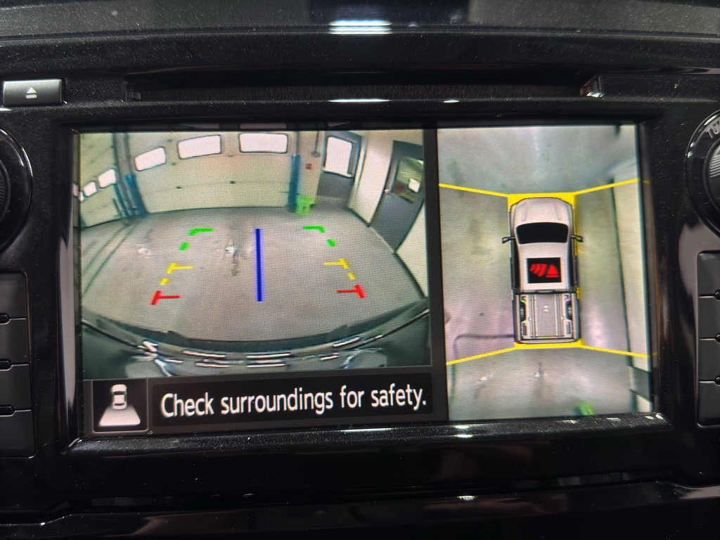 Used 2019 Nissan Titan Platinum Reserve image 30