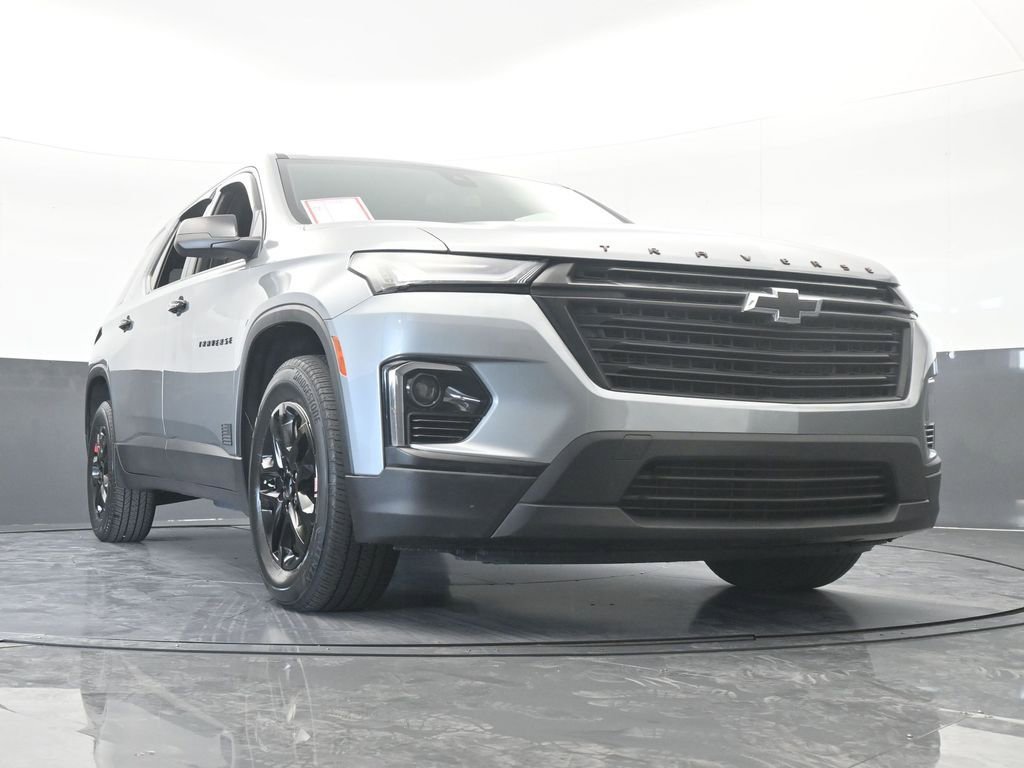 Used 2023 Chevrolet Traverse LS image 61