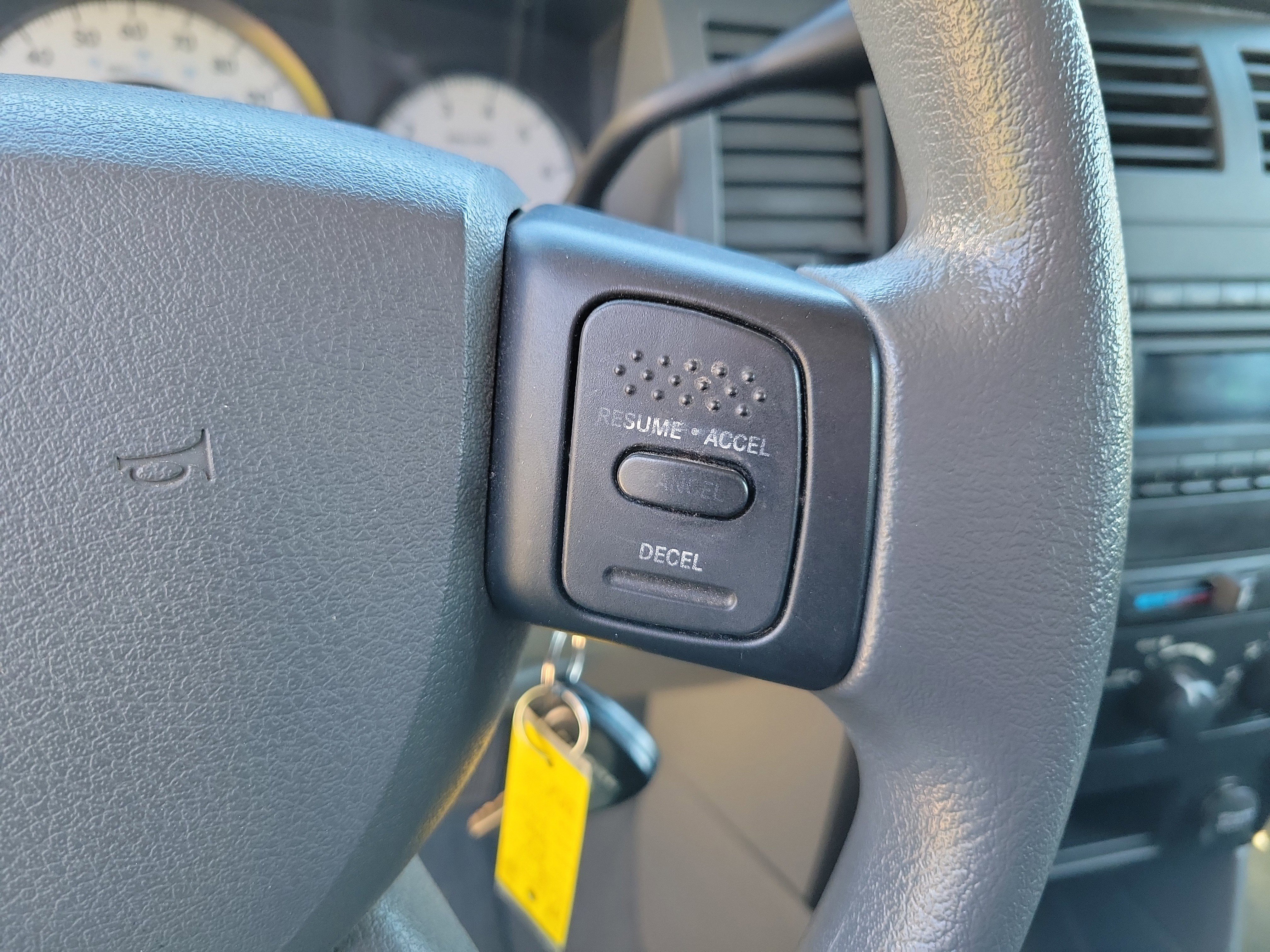 Used 2006 Dodge Durango SXT image 13