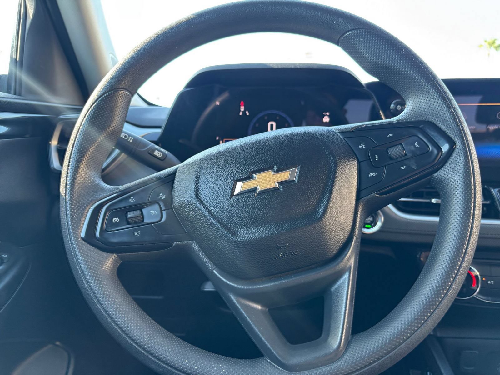 Used 2025 Chevrolet TrailBlazer LT FWD image 27