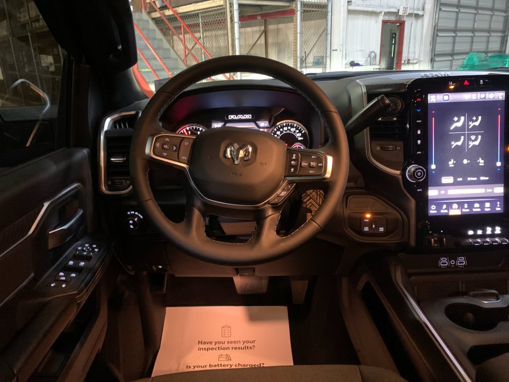 Used 2025 RAM 2500 Big Horn AWD/4WD image 17