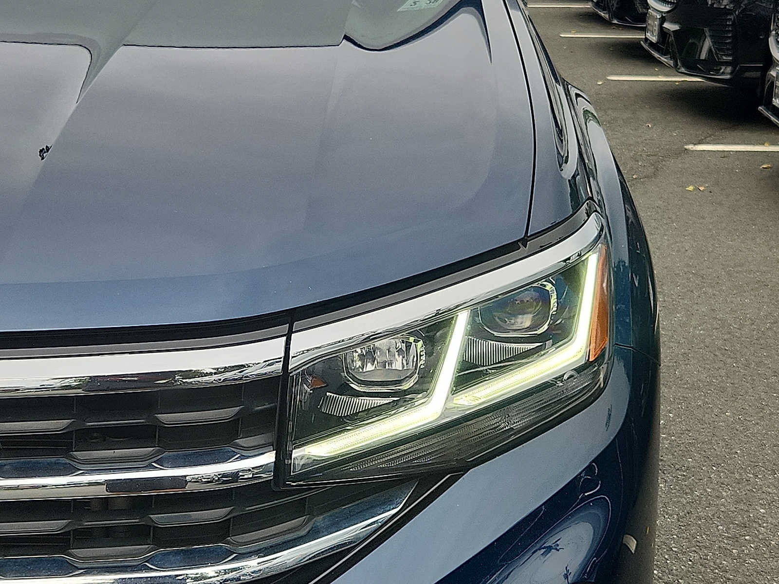Used 2023 Volkswagen Atlas SEL AWD/4WD image 9