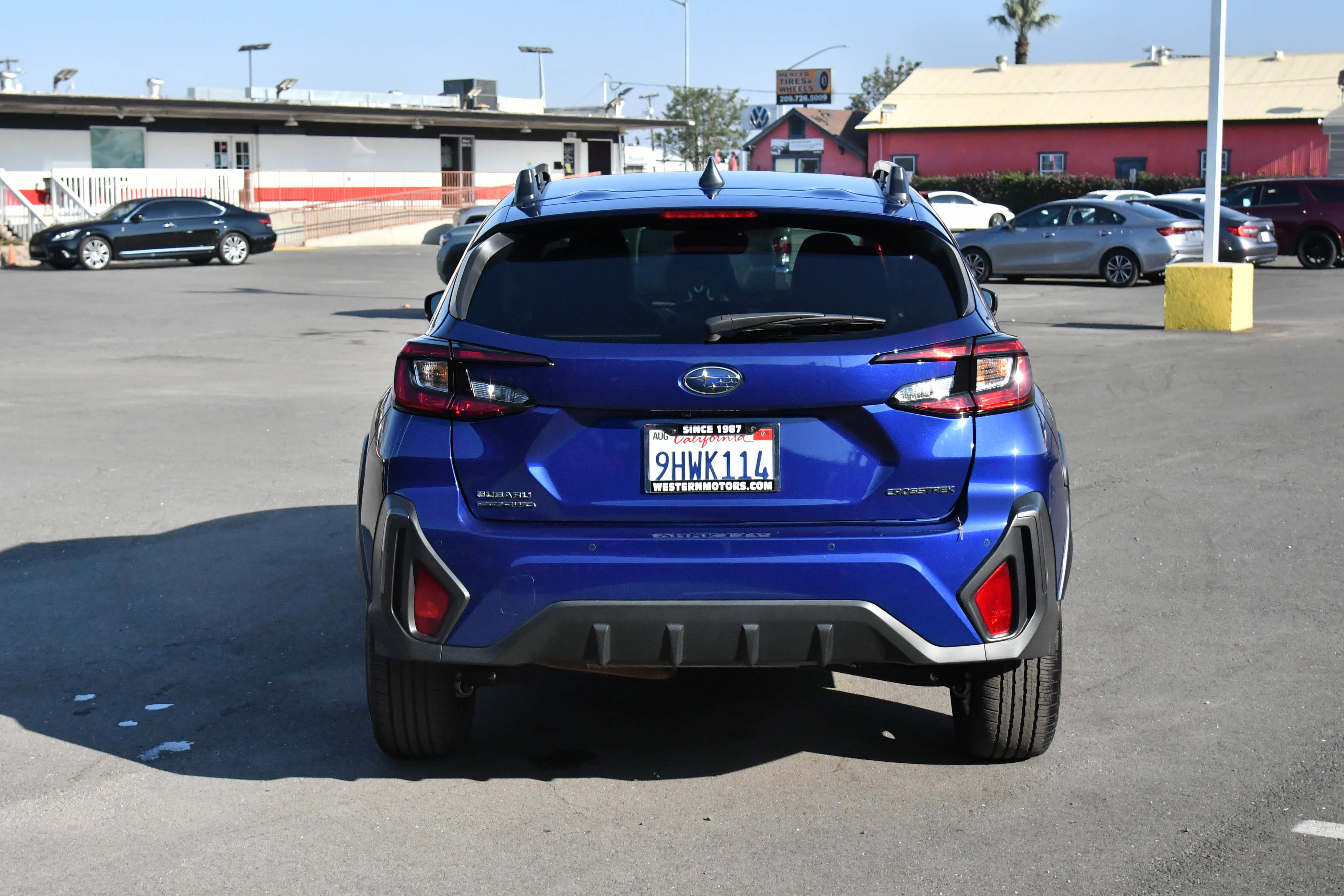 Used 2024 Subaru Crosstrek 2.5i Limited w/ Crosstrek Mirror Package AWD/4WD image 7