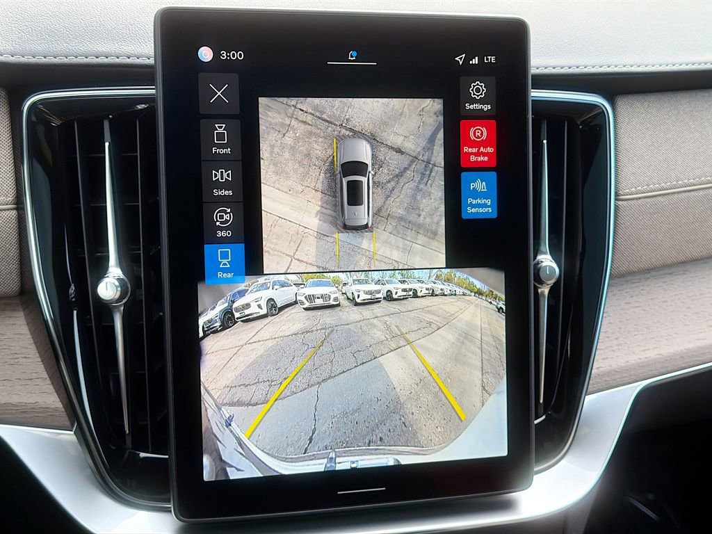 New 2026 Volvo XC90 B6 Ultra w/ Protection Package image 14
