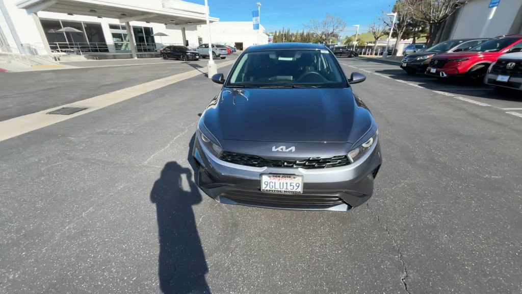 Used 2023 Kia Forte LX image 3