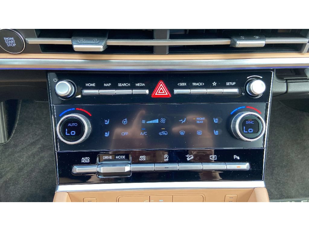 New 2026 Hyundai Santa Fe Calligraphy w/ Tow & Go Package AWD/4WD image 16