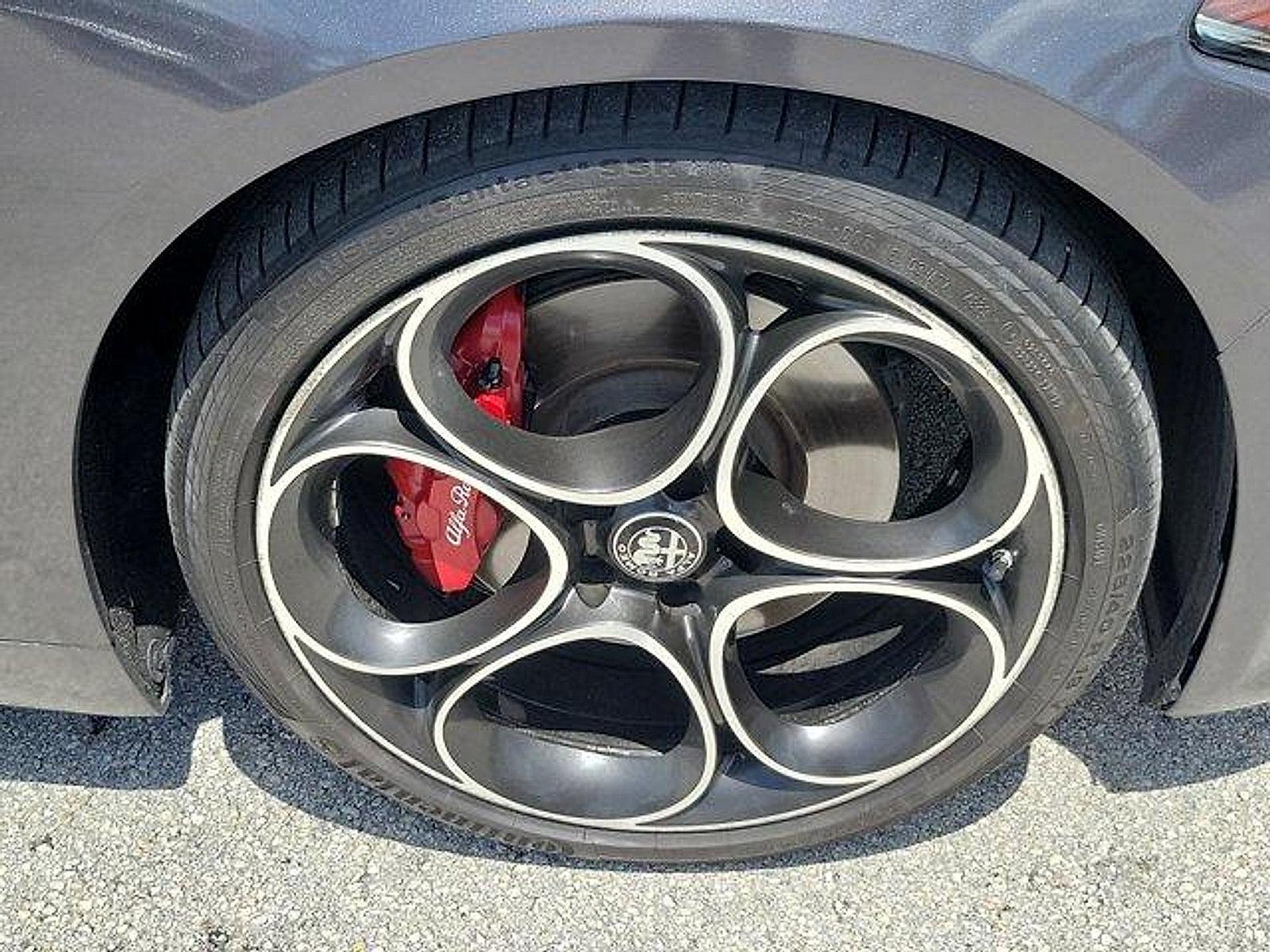 Used 2023 Alfa Romeo Giulia Ti w/ Active Assist Plus Package RWD image 9