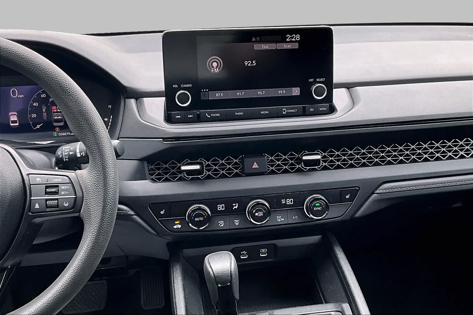 Used 2023 Honda Accord EX image 7