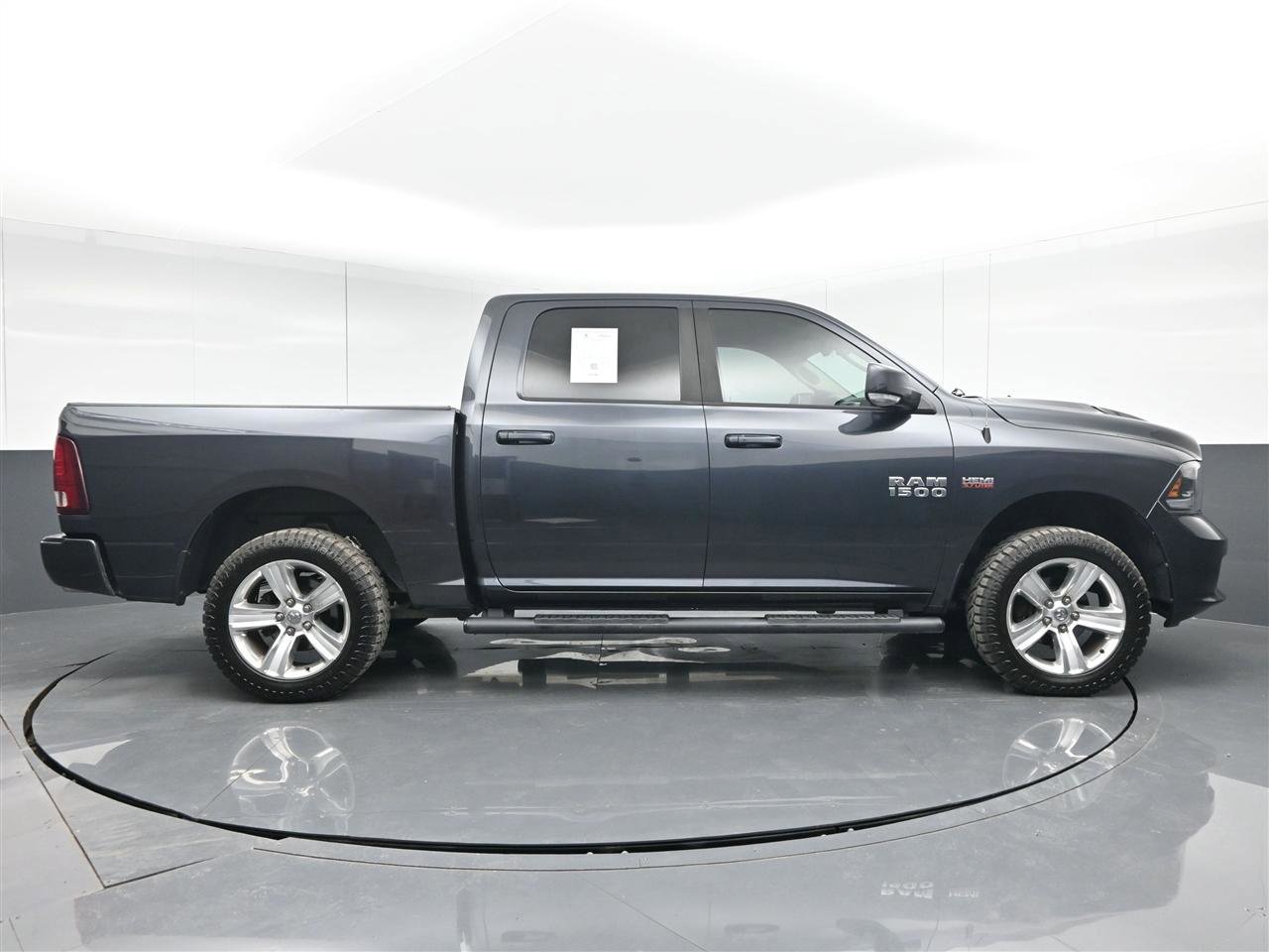 Used 2015 RAM 1500 Sport w/ Convenience Group AWD/4WD image 4