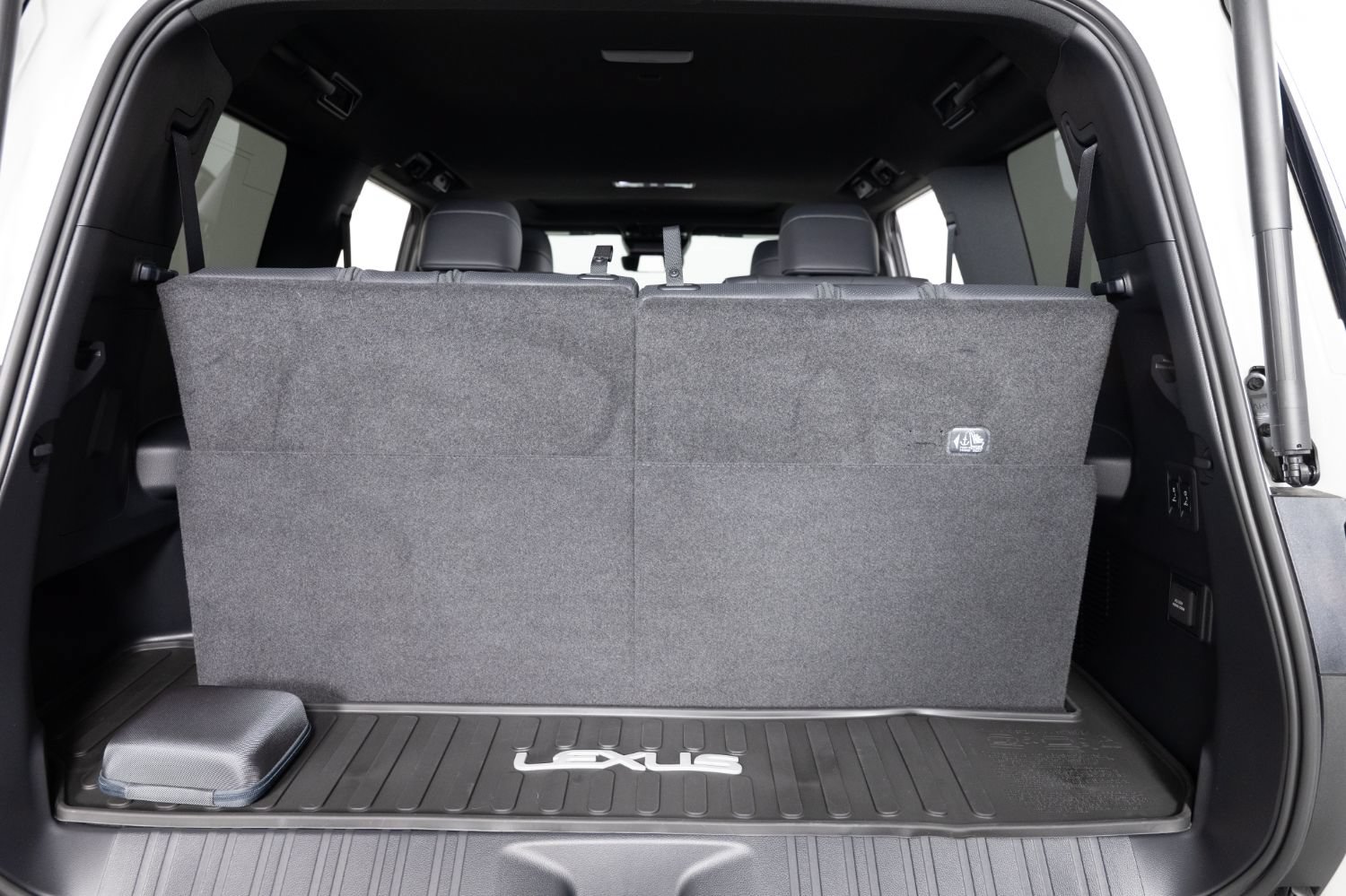 Used 2026 Lexus GX 550 w/ Accessory Package (2T) AWD/4WD image 26