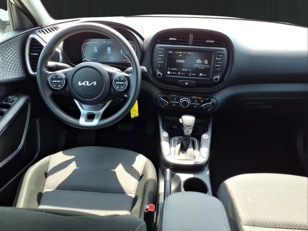 Used 2024 Kia Soul LX w/ Option Group 015 FWD image 15