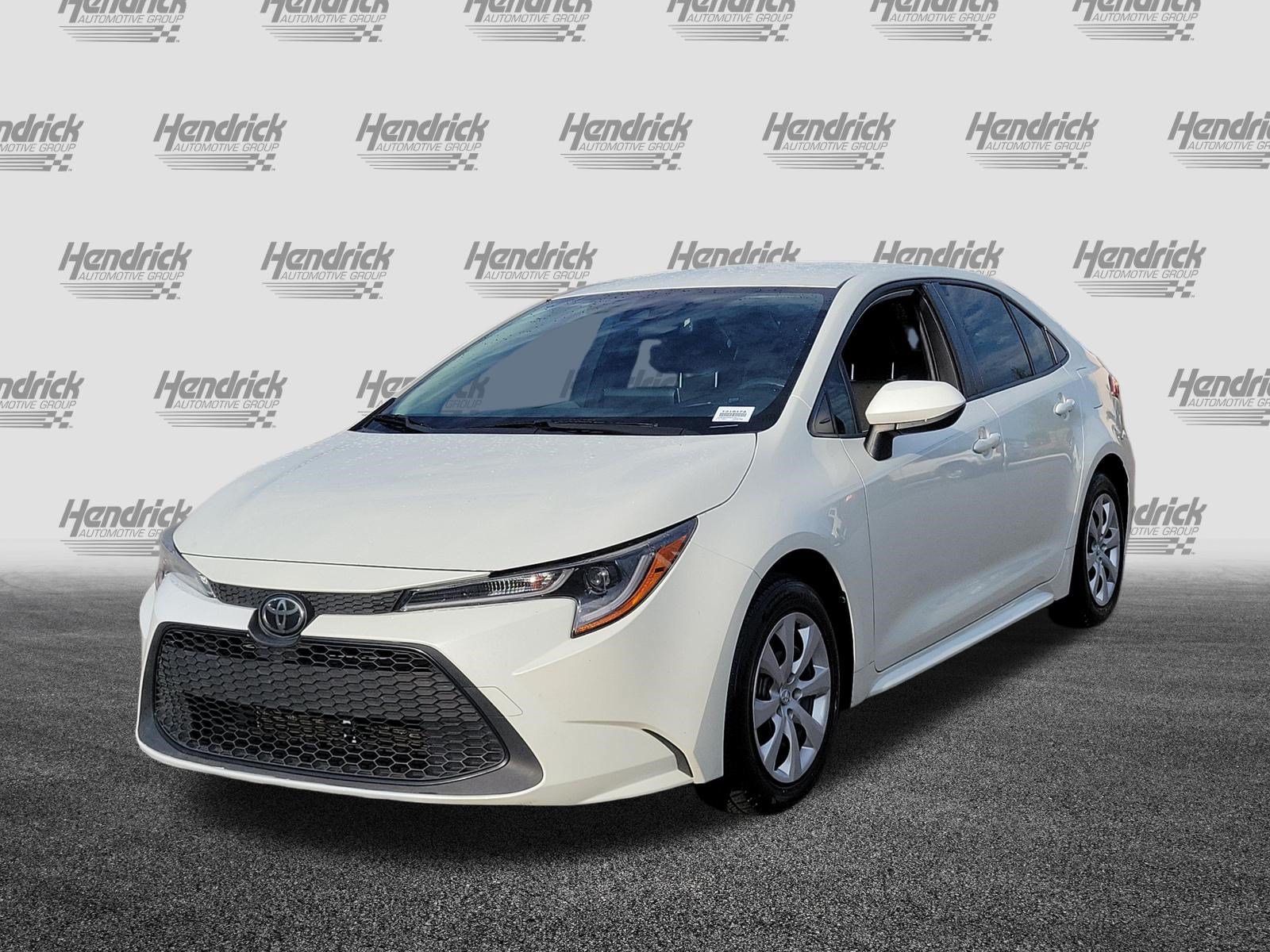 Used 2021 Toyota Corolla LE FWD image 3