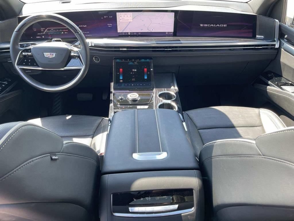 Certified 2025 Cadillac Escalade Sport AWD/4WD image 15